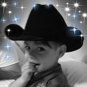 Meet your Posher, Lucy